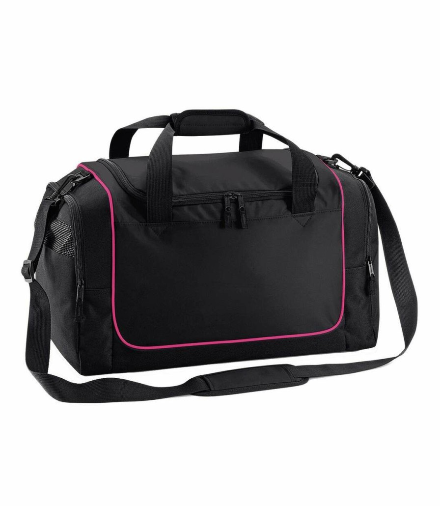 * Pertemba Opening Sales Quadra Teamwear Locker Duffel Bag (30 Liters) (Black/Fuchia) (One Size) Utbc795 New